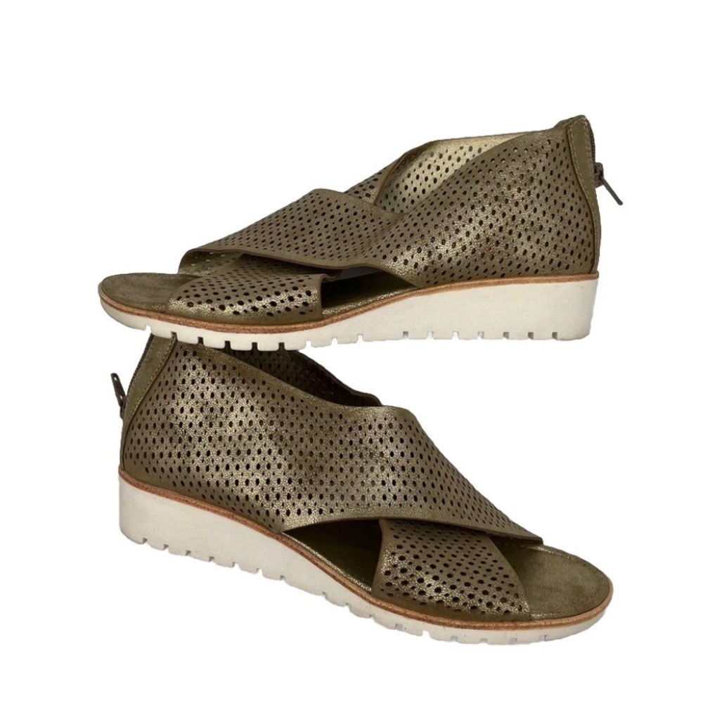 Eurosoft By Sofft Sandals Womens 9 M Clelia Cross Strap Gold Faux Leather Zip